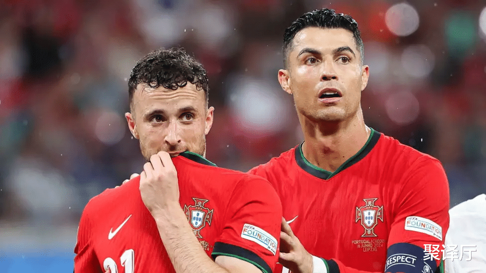 一位"天生终结者"的足球生涯终结了,以一种令人痛心的方式