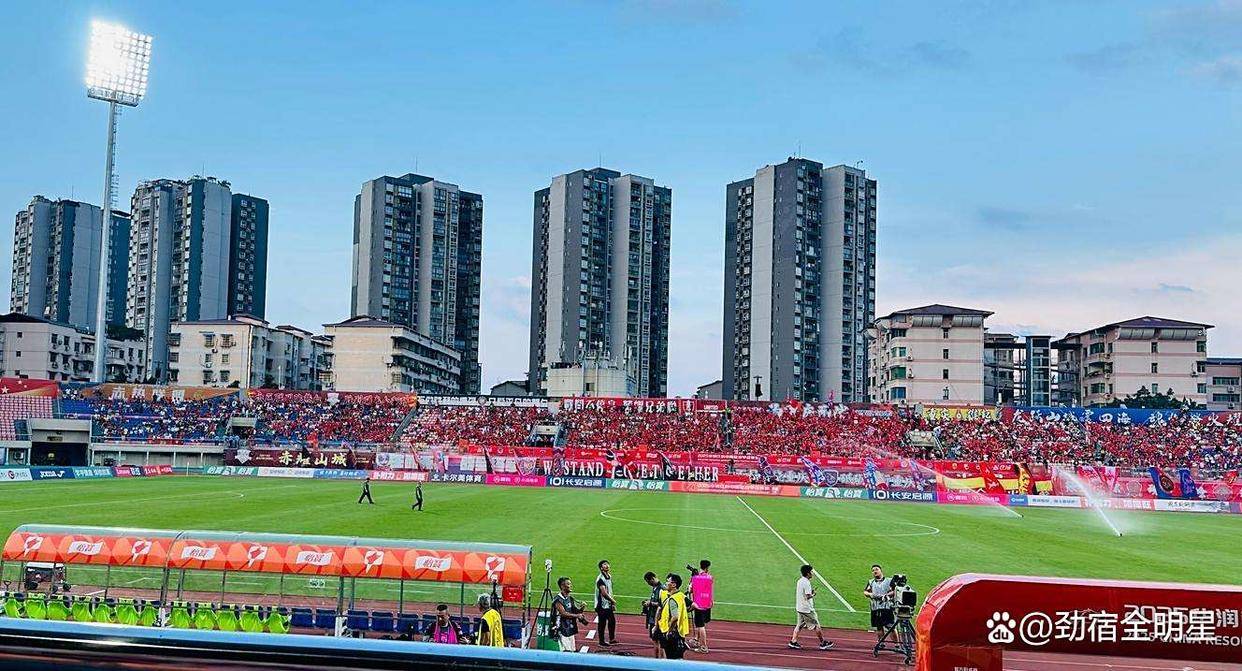 中甲联赛积分榜：延边绝平南京升第四，重庆辽宁谁是半程冠军？
