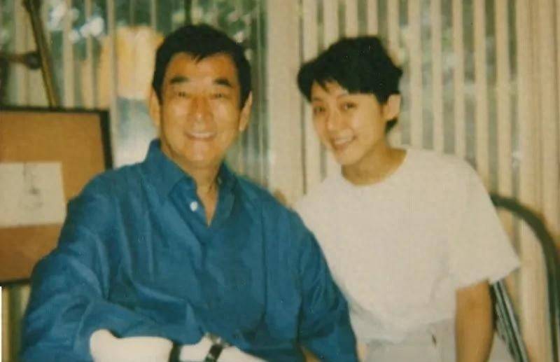 65岁起与小32岁保姆同住,遗产40亿日元全部赠予她,高仓健真情流露