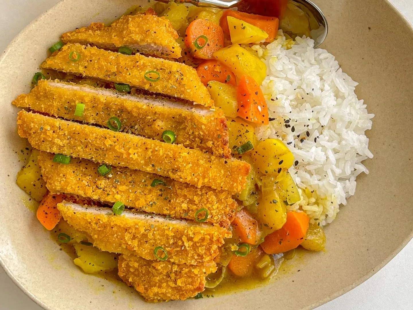 为什么咖喱薄脆的猪肉菜米很有名？它非