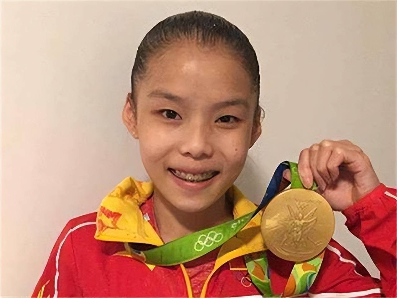 95后体操女将商春松:百万奖金给哥哥买房,如今退役后读大学