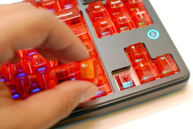 黑爵MK87三模无线机械键盘深度评测:续航怪兽与客制化艺术的碰撞