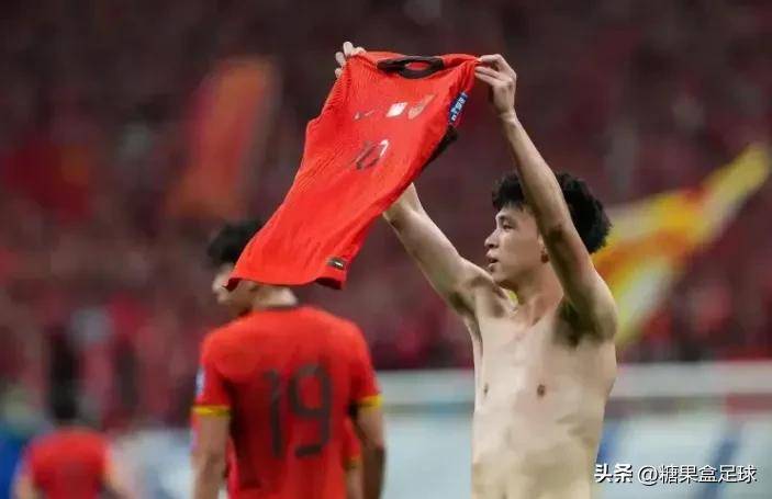 3场0球！王钰栋比不了武磊？不传球张玉宁惹争议，成国足最大输家