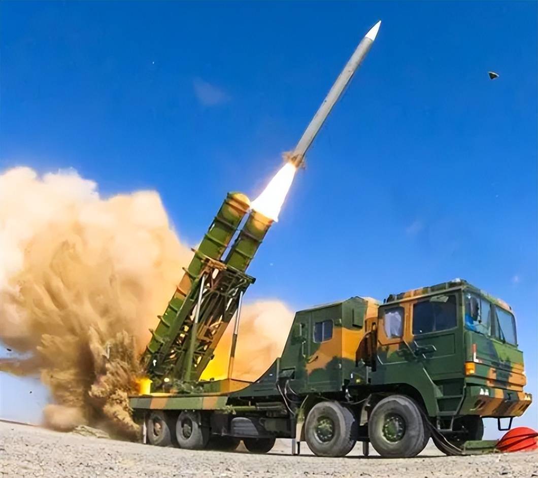 中国新防空导弹层出不穷但为何没几国愿买?俄专家说出大实话