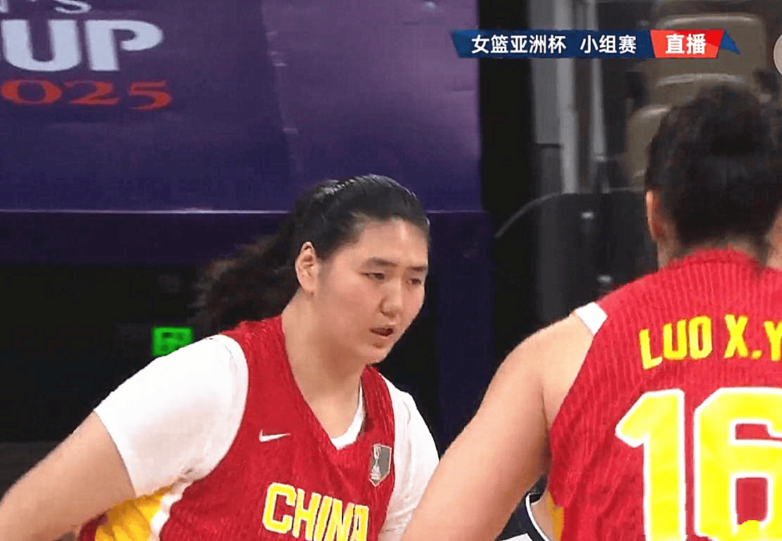 中国女篮亚洲杯大胜韩国，六将闪耀赛场，双塔组合成制胜关键
