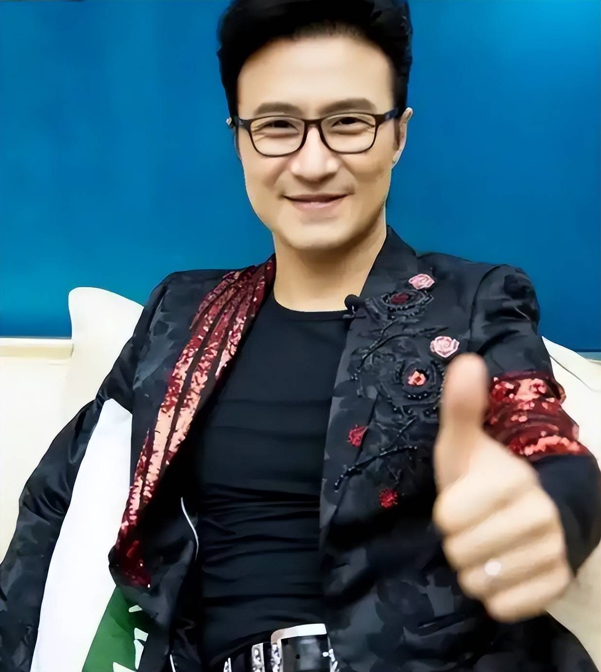 感情真相被曝不到半月汪峰森林北有大武术五个月前就埋下伏笔