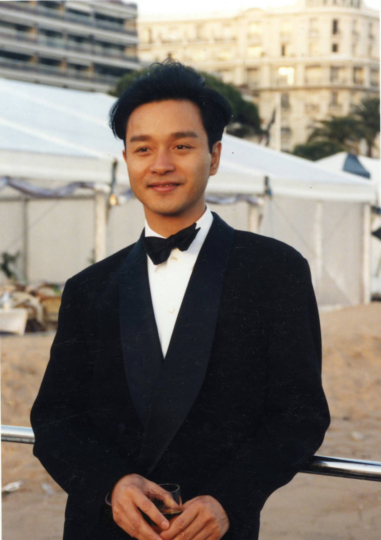 王晶首谈张国荣:靠《金枝欲孽》大火,富豪大佬出事成离世导火索