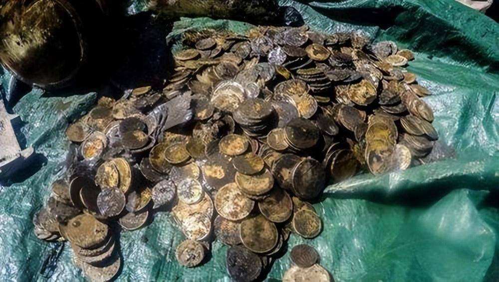 沉睡数十年的阿波丸号被打捞出水,为何不见黄金和北京人头盖骨?