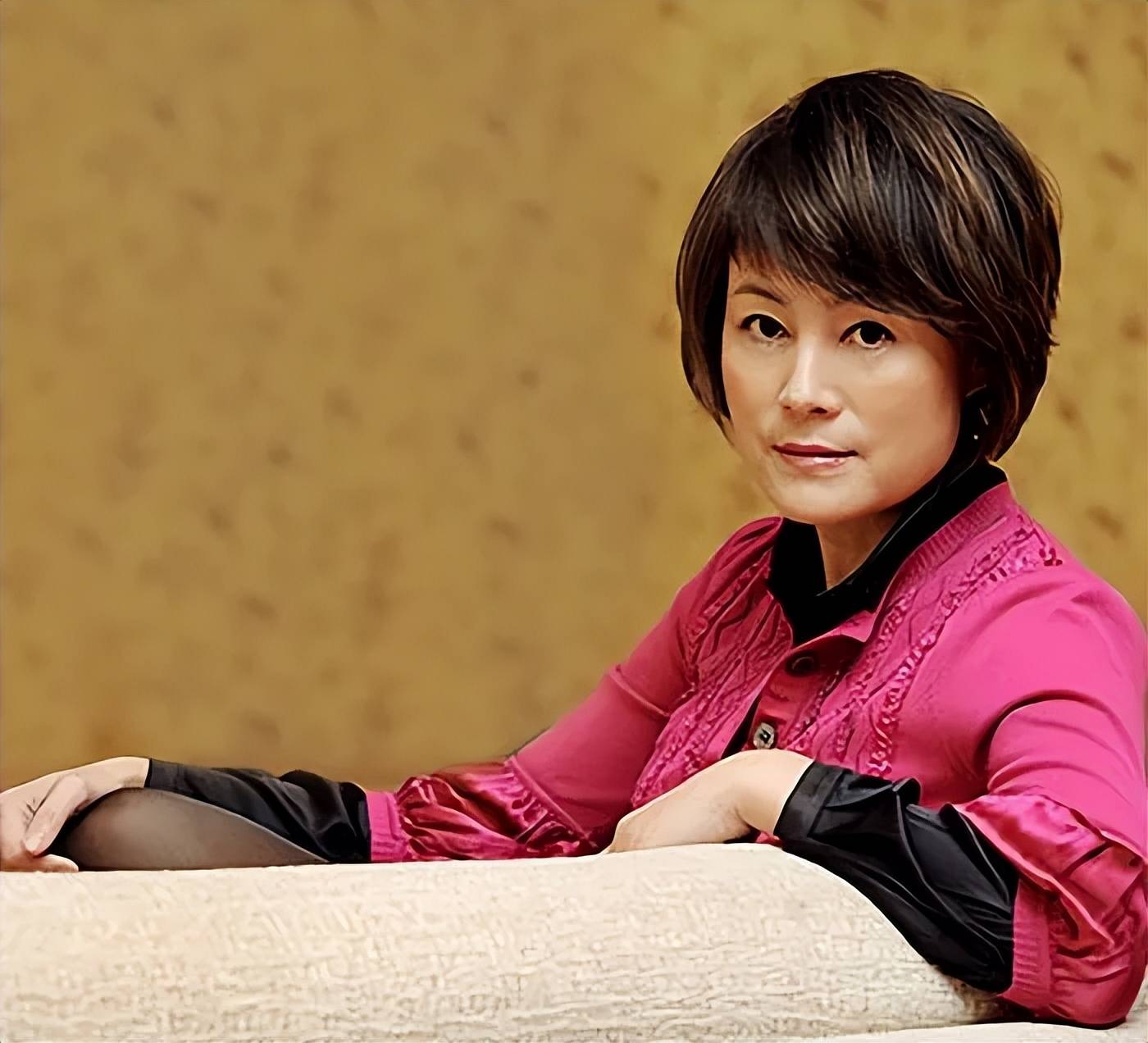 史晓燕炮轰宗馥莉底裤被扒引发热议私生活曝光评论区沦陷