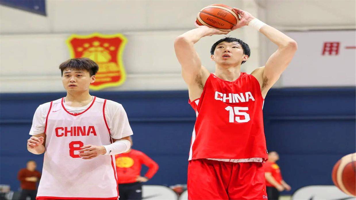 热身赛大战委内瑞拉队！中国男篮两大悍将缺席，首发五虎出炉