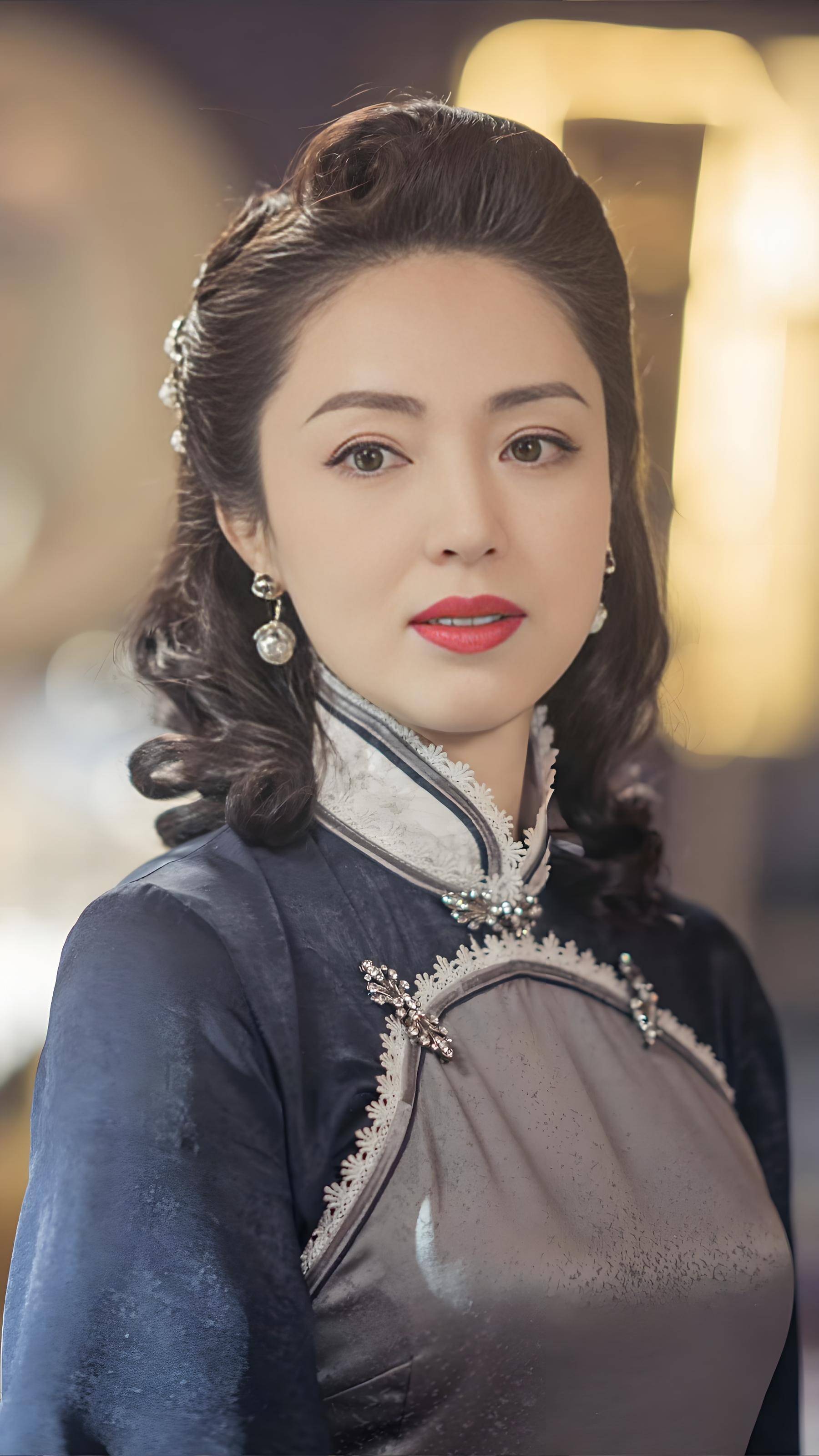 46岁董璇再嫁小9岁张维伊,因戏结缘相恋两年,女儿认可幸福!