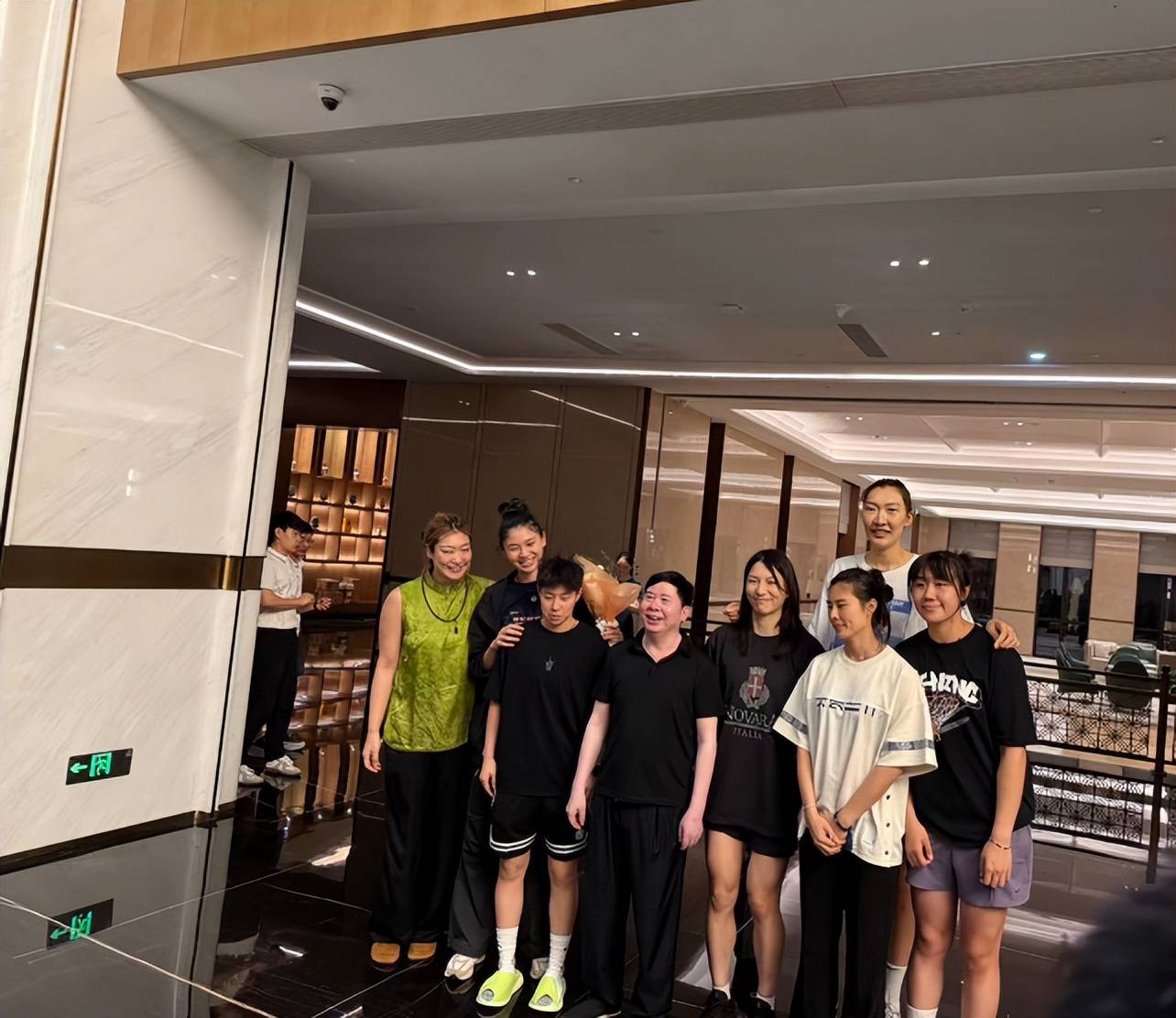 四川女篮全力备战全运会，李梦回归引关注，李月汝成最大挑战
