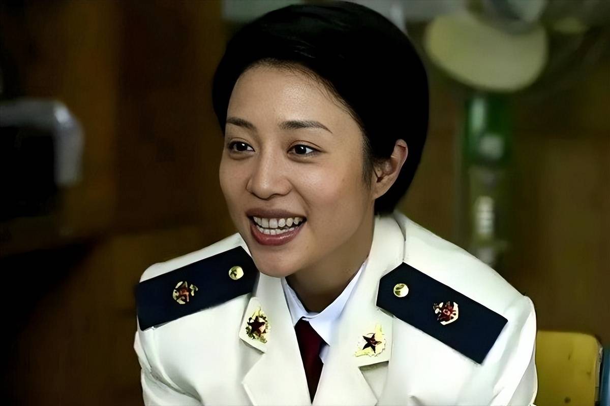 44岁张龄心全家福:现实中的"江亚菲",丈夫大她12岁,为爱生子