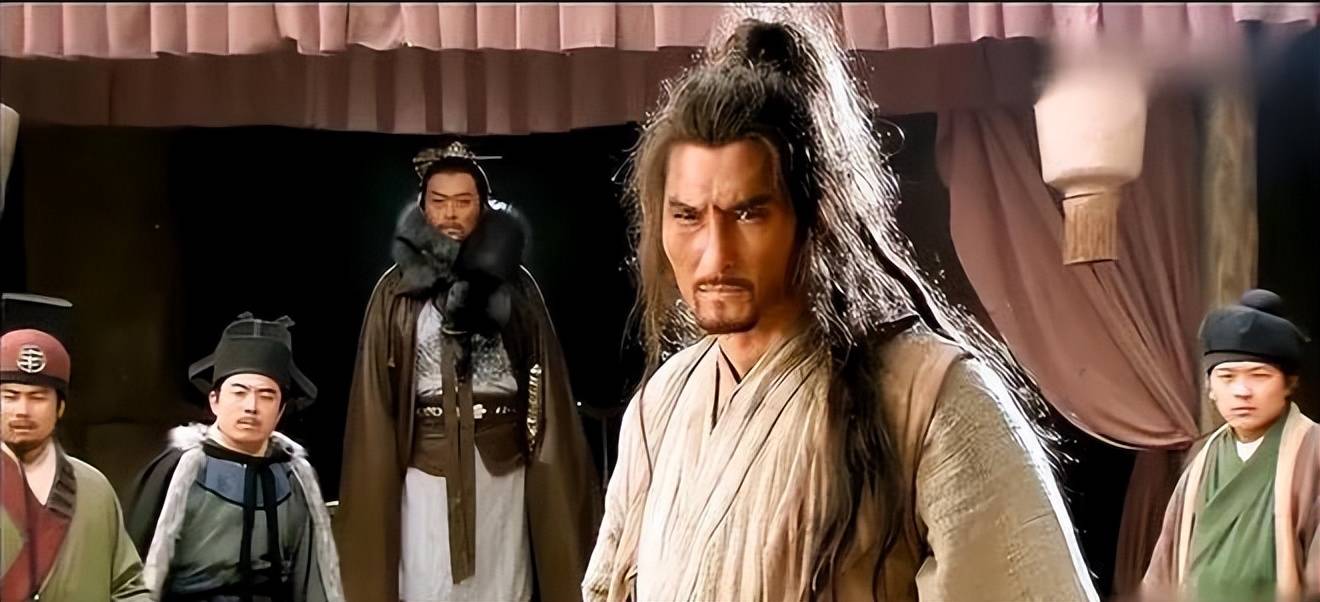 林冲对打鲁智深_林冲想杀鲁智深_