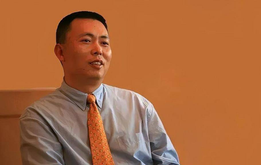 这个被遗忘的"中国人",为爱加入美籍,23年里却给中国捐了10亿