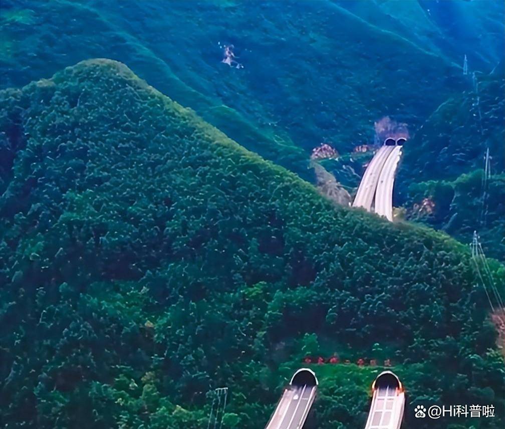 中国数百万座大山大河中,秦岭是最能精准诠释中国的存在