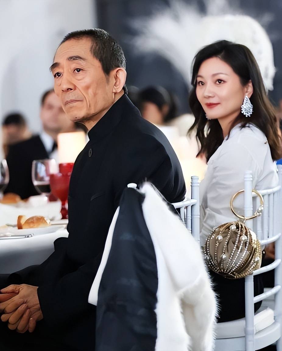 恩爱25年难抵现实,陈婷把张艺谋熬成爹,年龄差成难以跨越的坎