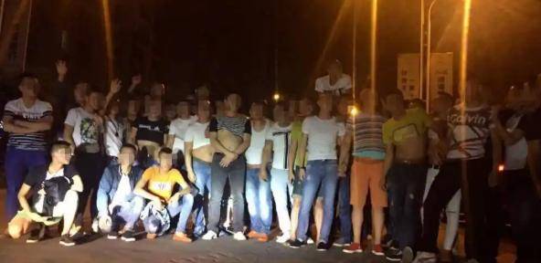 齐齐哈尔张氏兄弟覆灭记46名律师辩护枪毙后百辆豪车相送