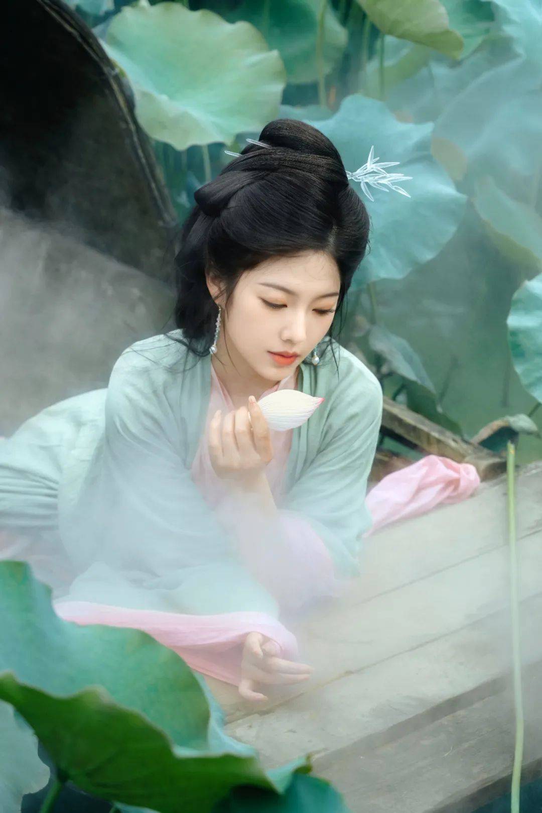 兴尽晚归舟误入藕花深处