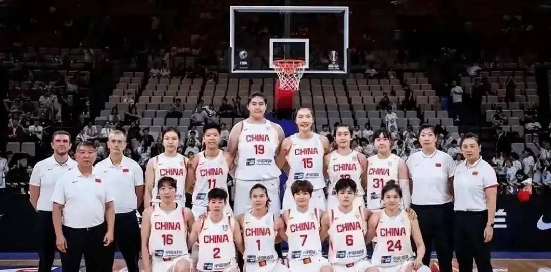 李梦回归成谜！四川女篮全运会预赛出征，中国女篮换帅呼声渐高？