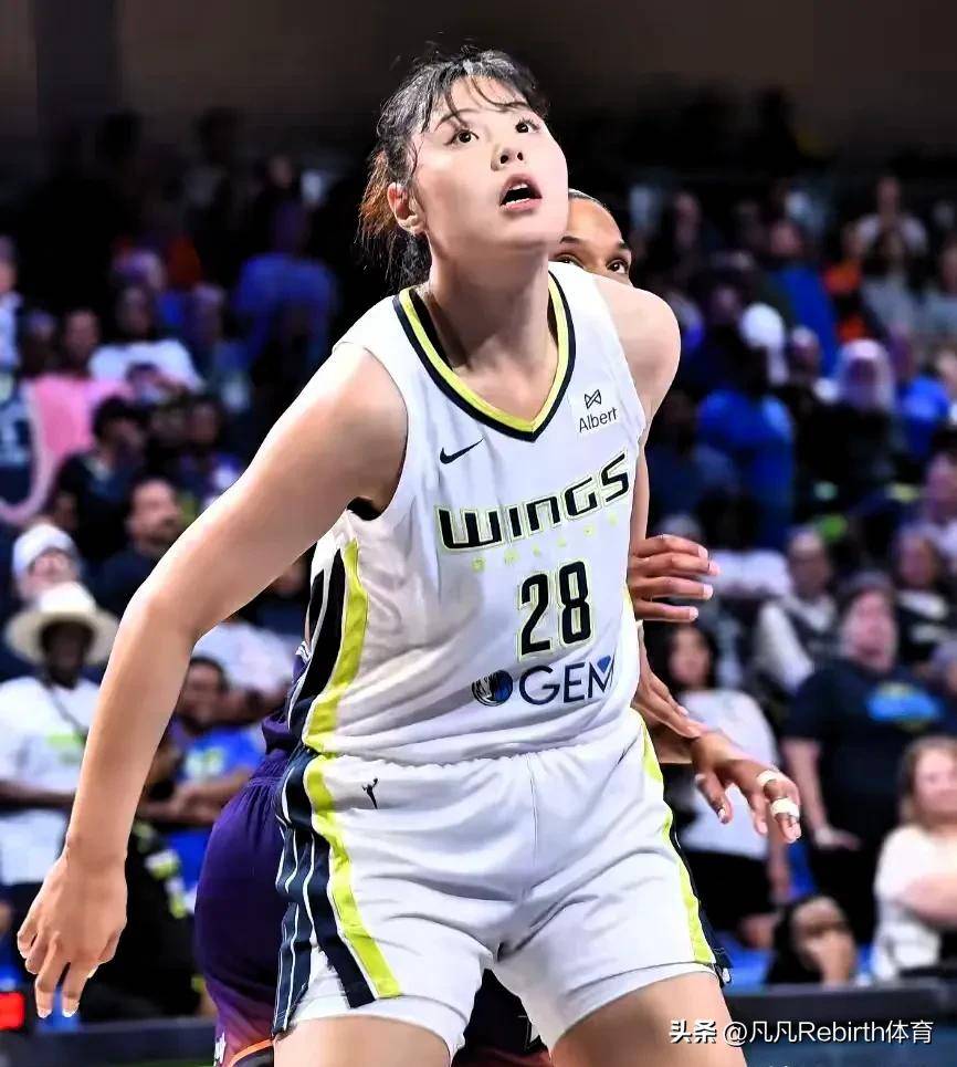 飞翼大胜终结连败，李月汝全能蜕变点燃WNBA赛场_搜狐网
