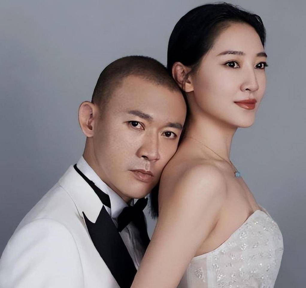 校花,却嫁给离异的男明星偶像,活得比朱丹还卑微图啥