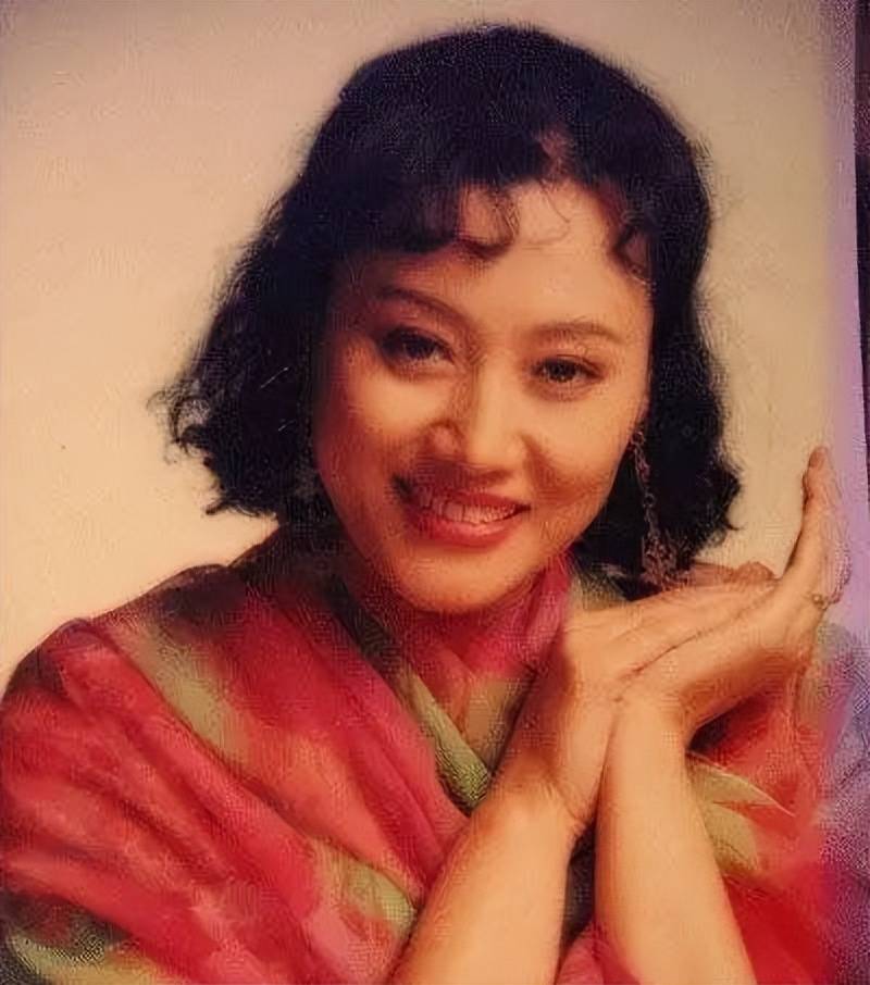 原创国民婆婆王丽云与丈夫离婚成好友女儿车晓成了她的依靠