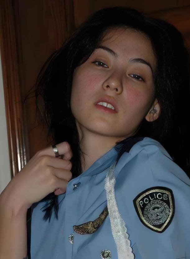 狐狸尾巴藏不住,谎话连篇,风流成性的张柏芝,终是被撕下体面