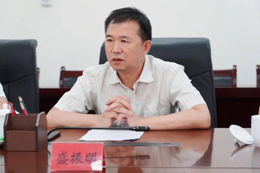 石家庄市援疆工作前方指挥部指挥长赵峰,库尔勒市人民政府副市长岳