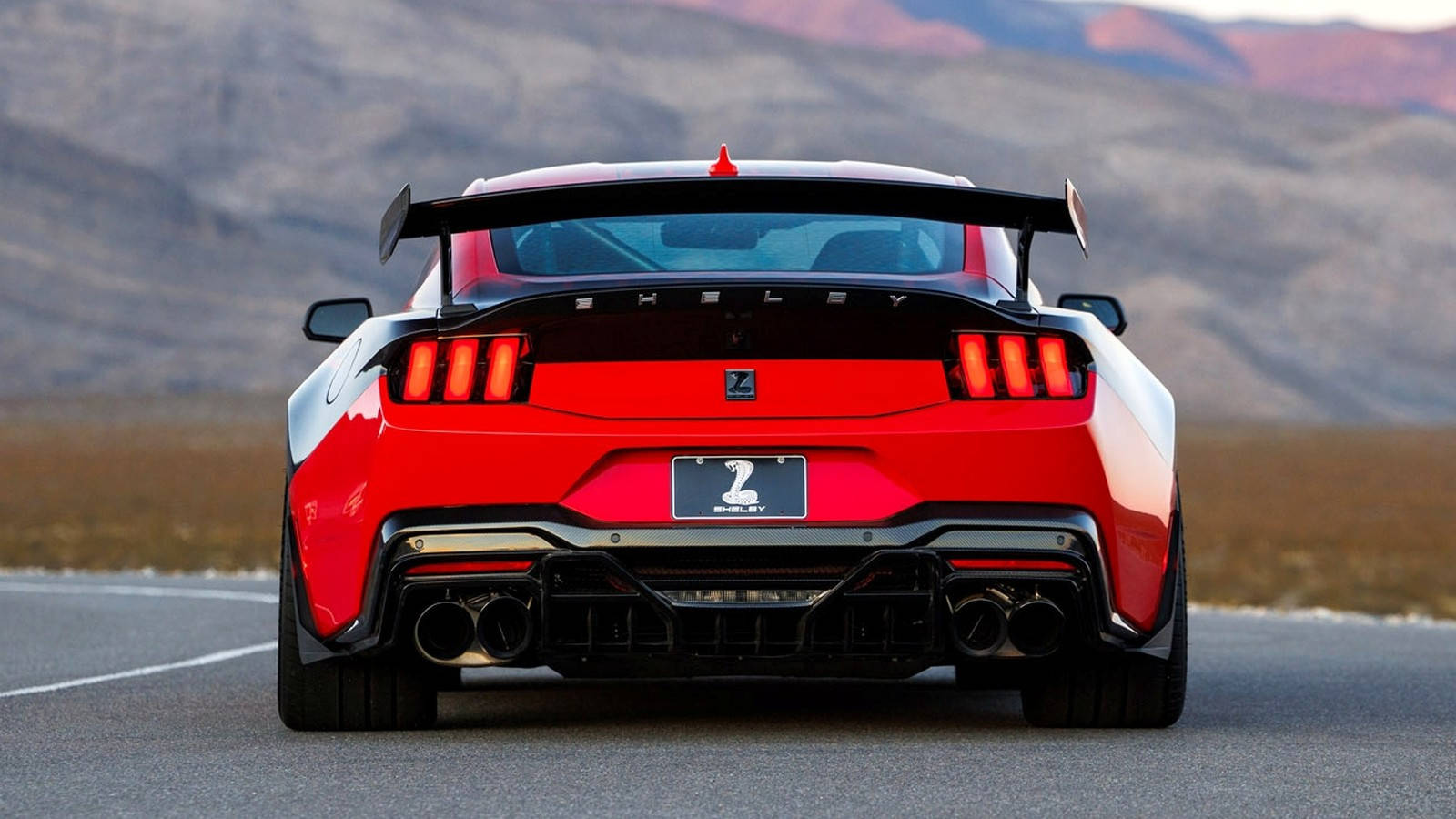 赛道利器:基于福特野马黑马打造的 shelby super snake