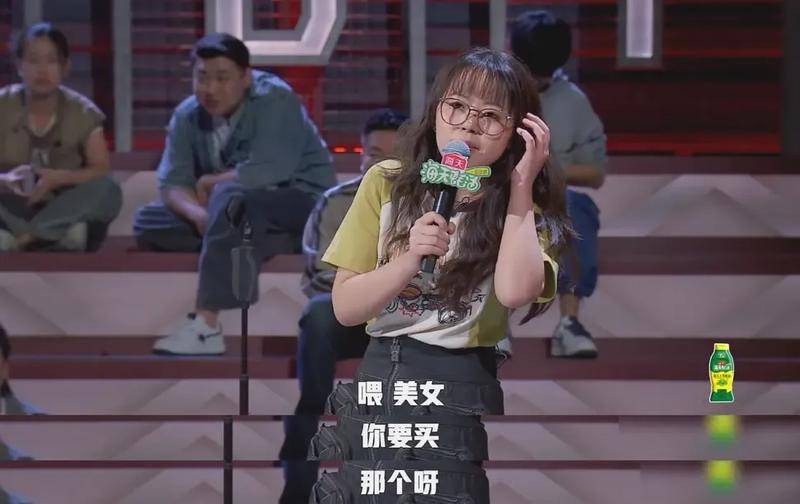 综艺越火，剧场越冷，“脱口秀”正在一边爆红一边塌陷 