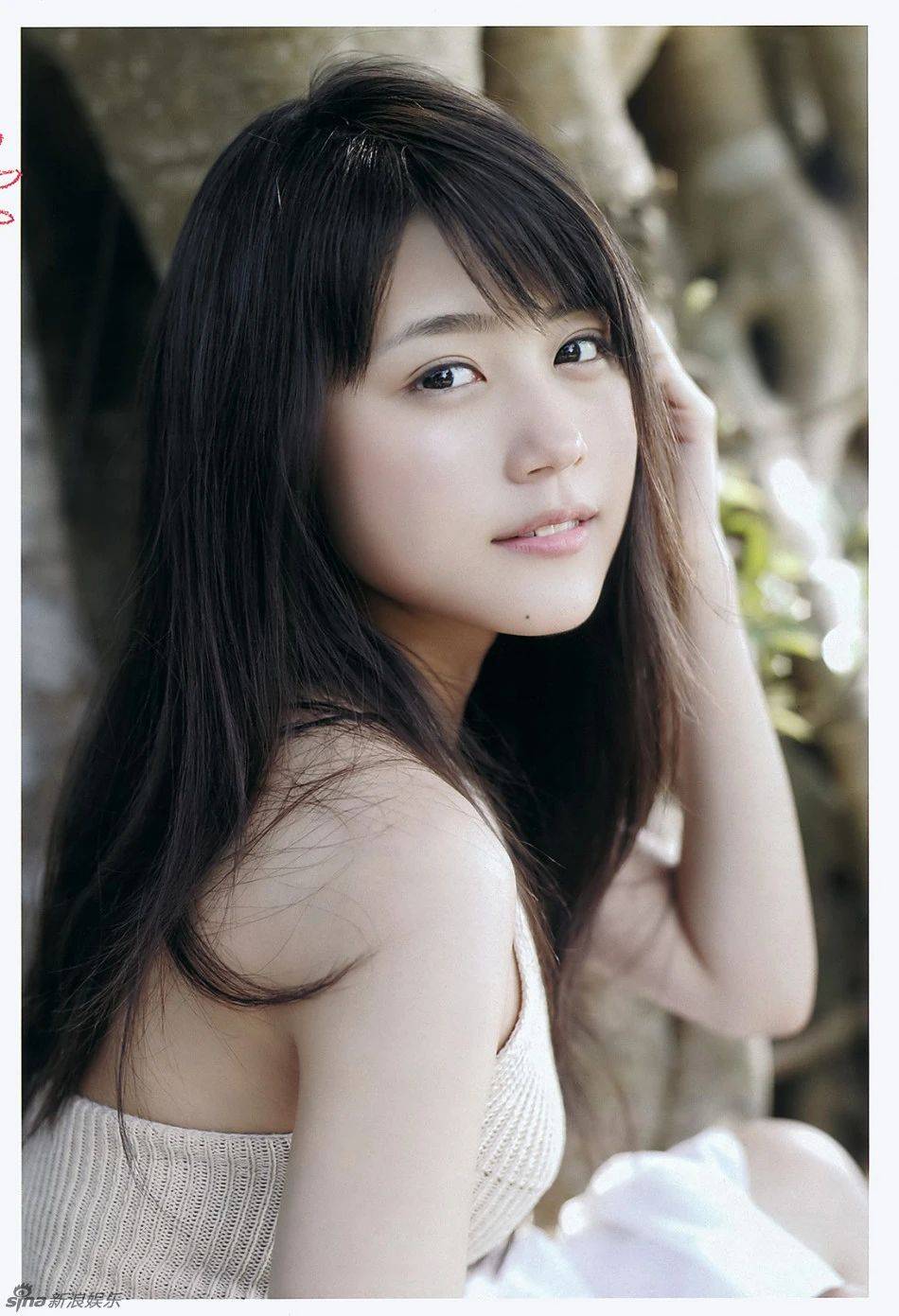 日本女星有村架纯写真又纯又欲！不是丰乳肥臀也性感撩人