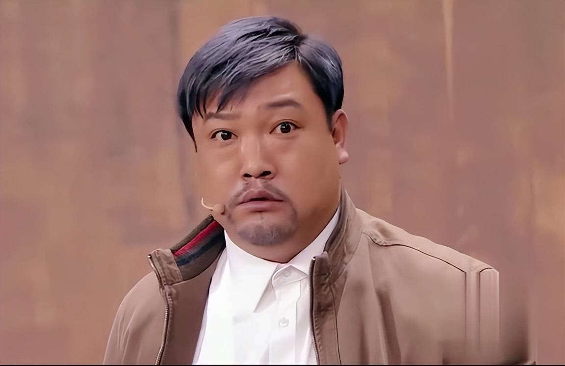 这次春晚的成功,标志着贾冰的喜剧生涯达到了一个新的高峰