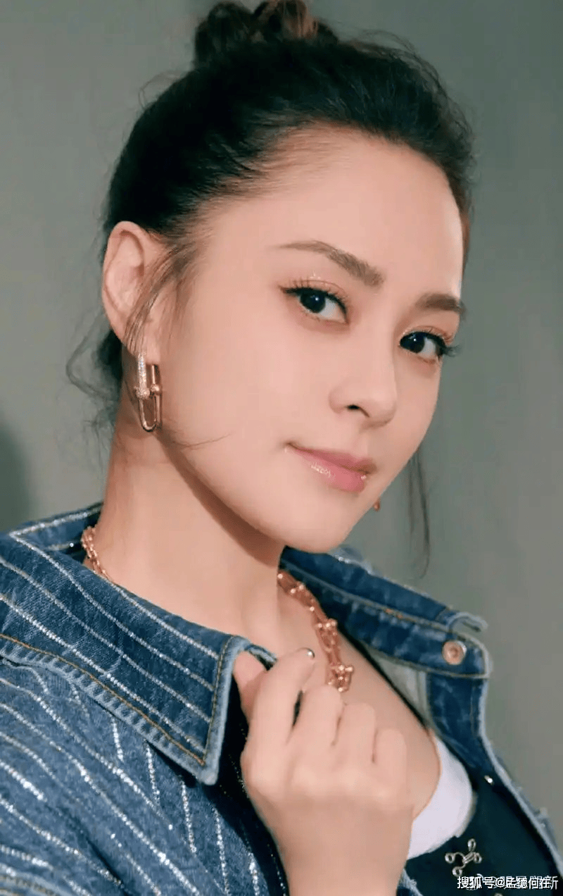 钟欣潼,这颜值这身材绝了!