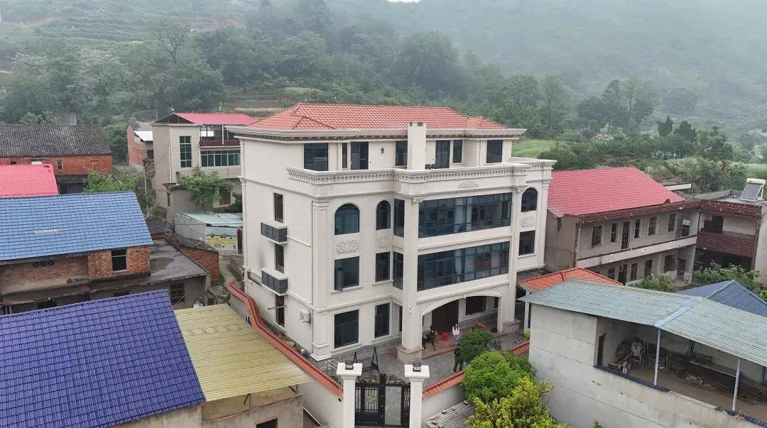 石涂装丨美不自藏，嘉乐迪仿石漆“千栋样板房”点燃品质外墙革命 