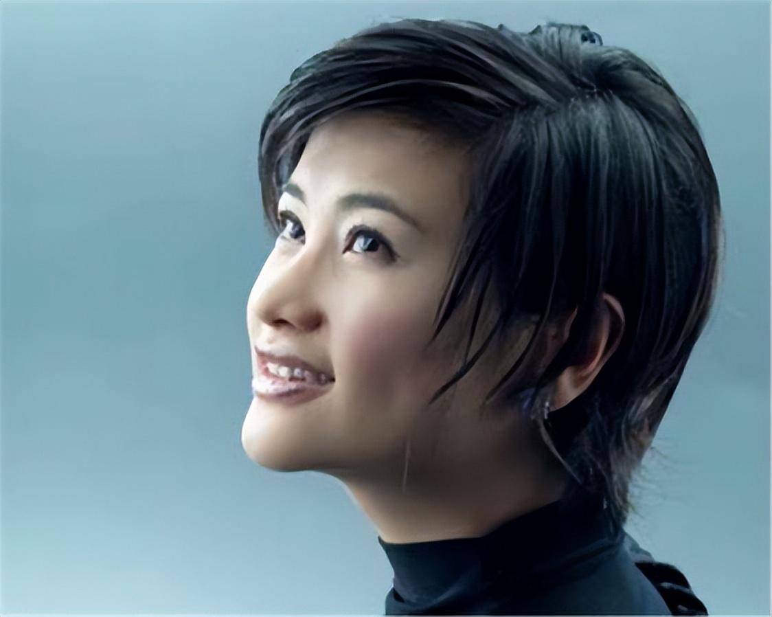 主持人吴小莉选择嫁给大自己25岁的老公,多年后称:我选择对了