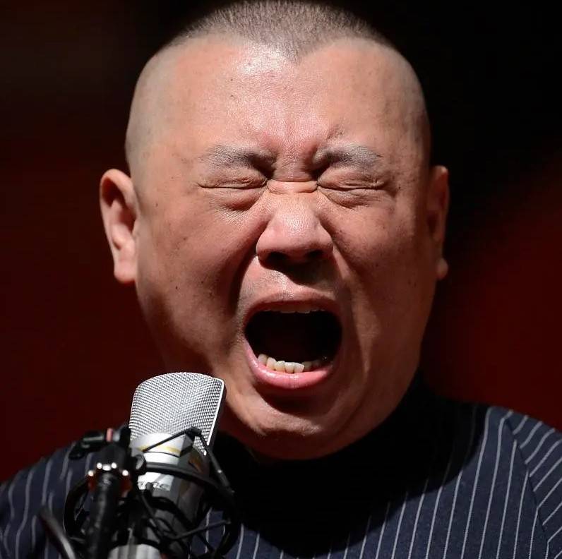 昔日爱徒反目成仇,相继离开,频繁踩雷,郭德纲成名后给出答案