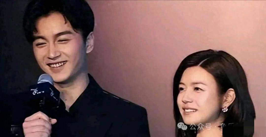 跨界友谊的火花：宋丹丹与陈妍希，一问一答尽显温馨情谊 