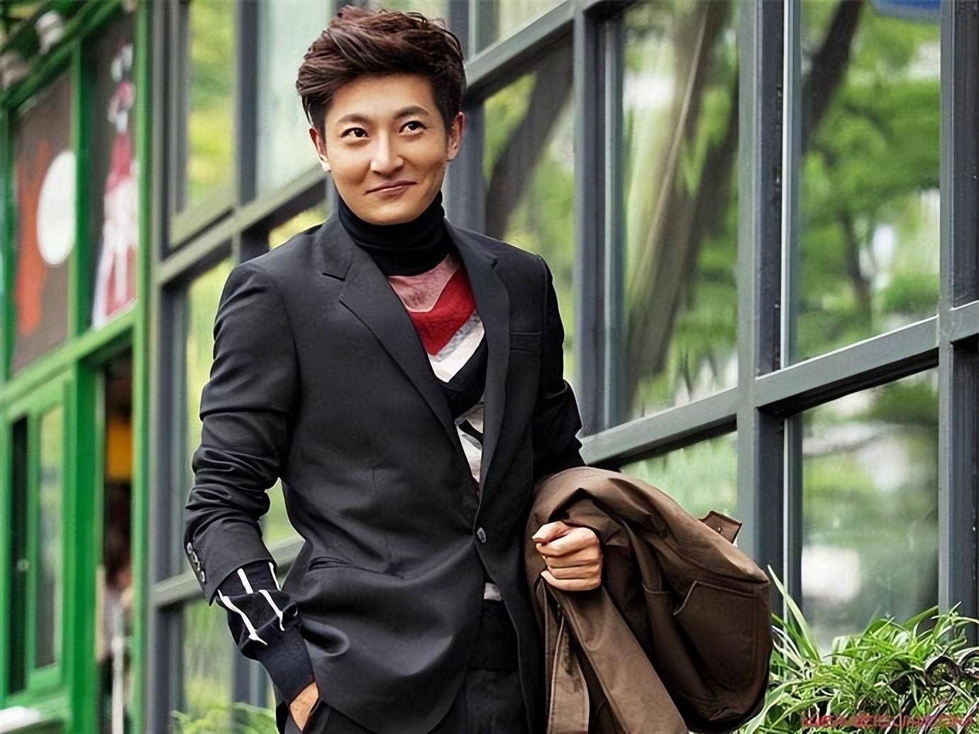 郭京飞:人到中年才火?大器晚成?其实他早已是大神级人物