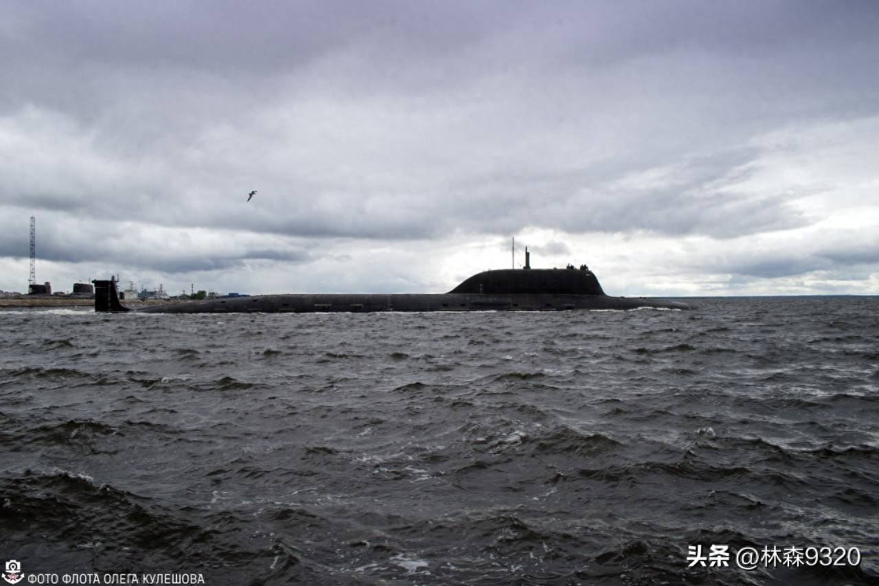 俄海军第五艘亚森m级核潜艇"彼尔姆号"建造完成首次进行海试