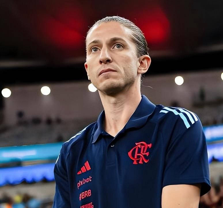 大连英博计划引入巴甲名帅埃弗顿担任门将教练,李国旭欢迎他加盟