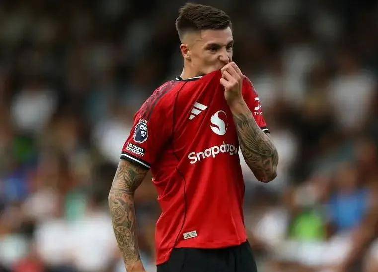 3.71亿欧对208万!曼联点球14-13输英乙队,建队147年首遇此冷门