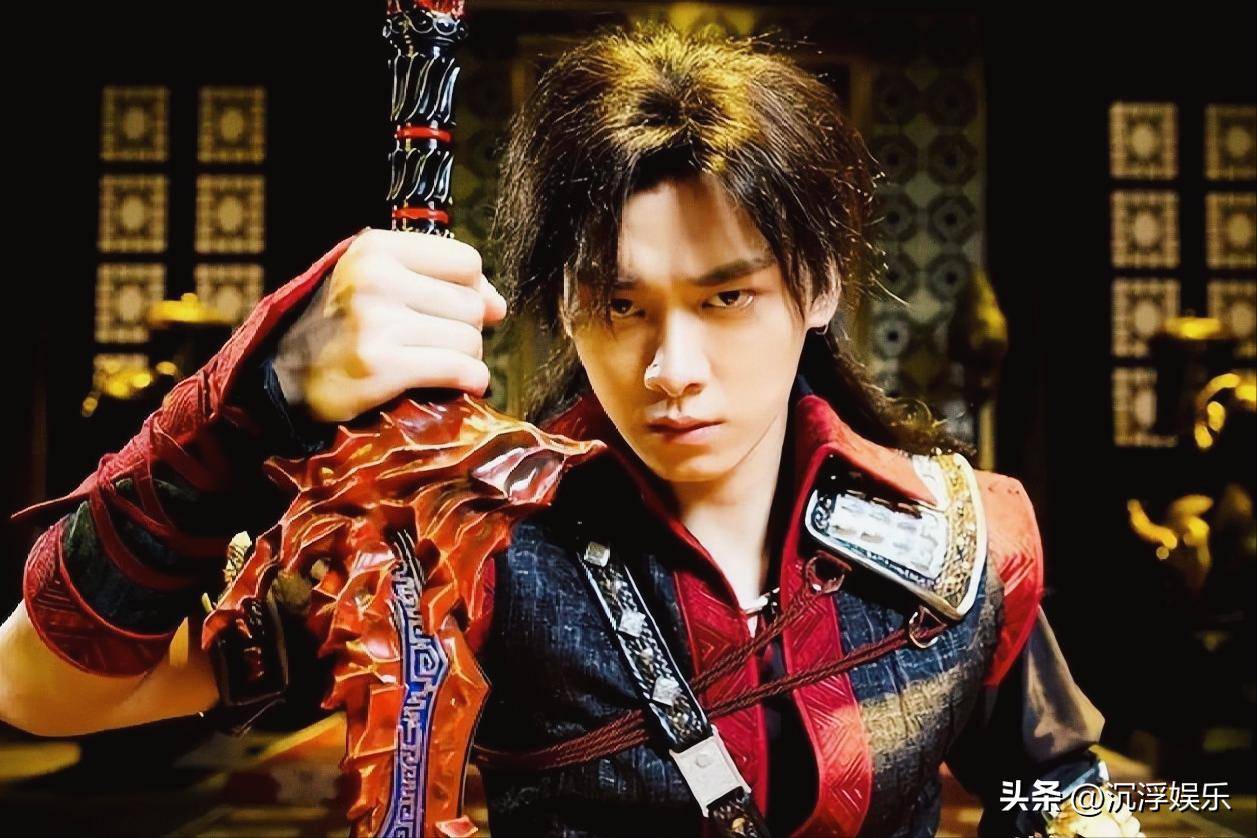 李易峰负债4990万遭执行,粉丝追到泰国捧场,他复活到底难不难?