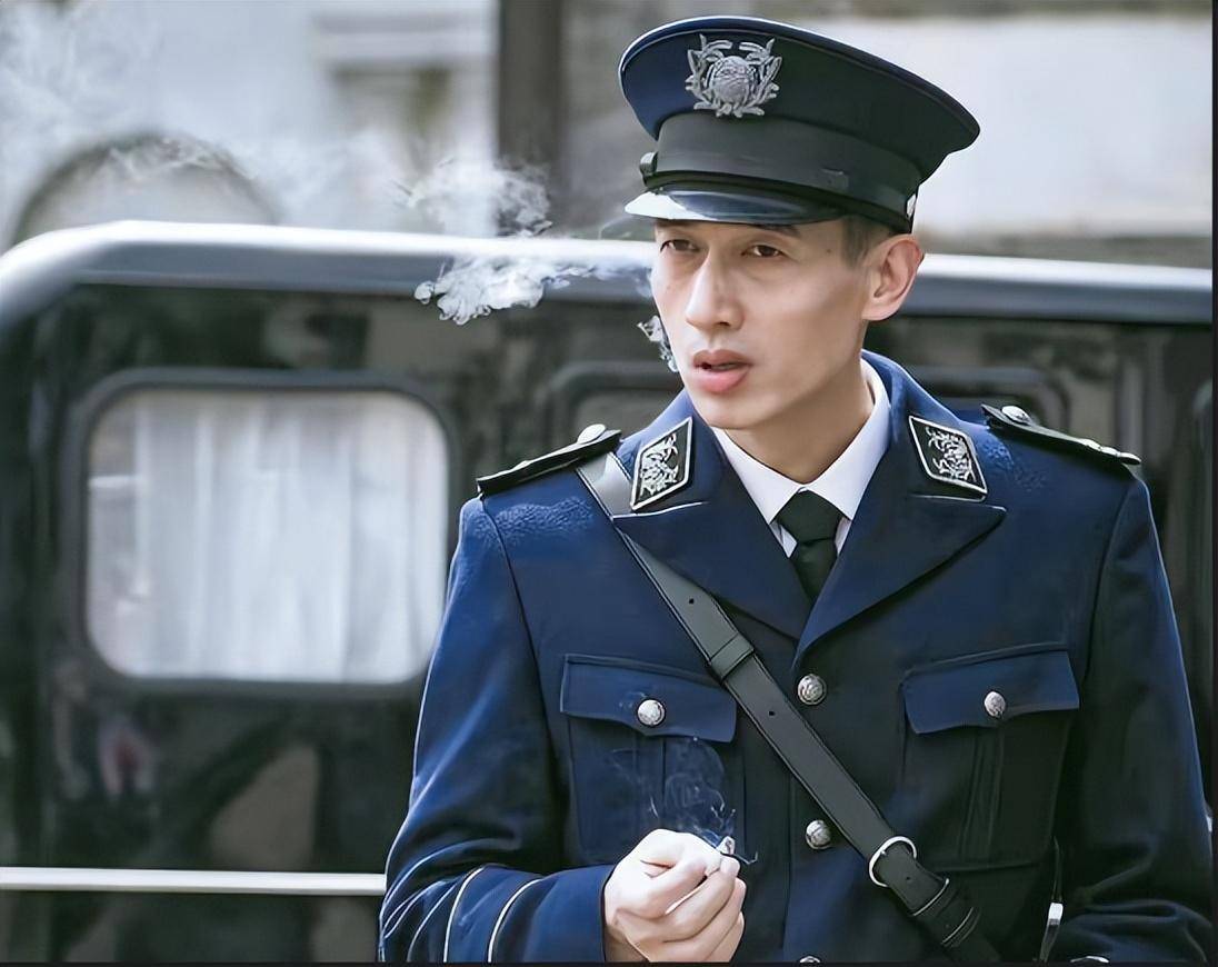 原创著名演员公磊一个被长相耽搁而坐了二十多年冷板凳的沧海遗珠