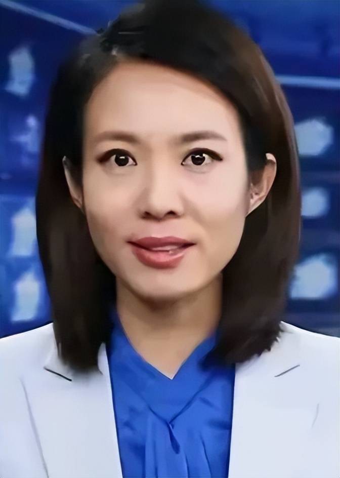 原来是他们俩,都是我们熟悉的央视著名主持人