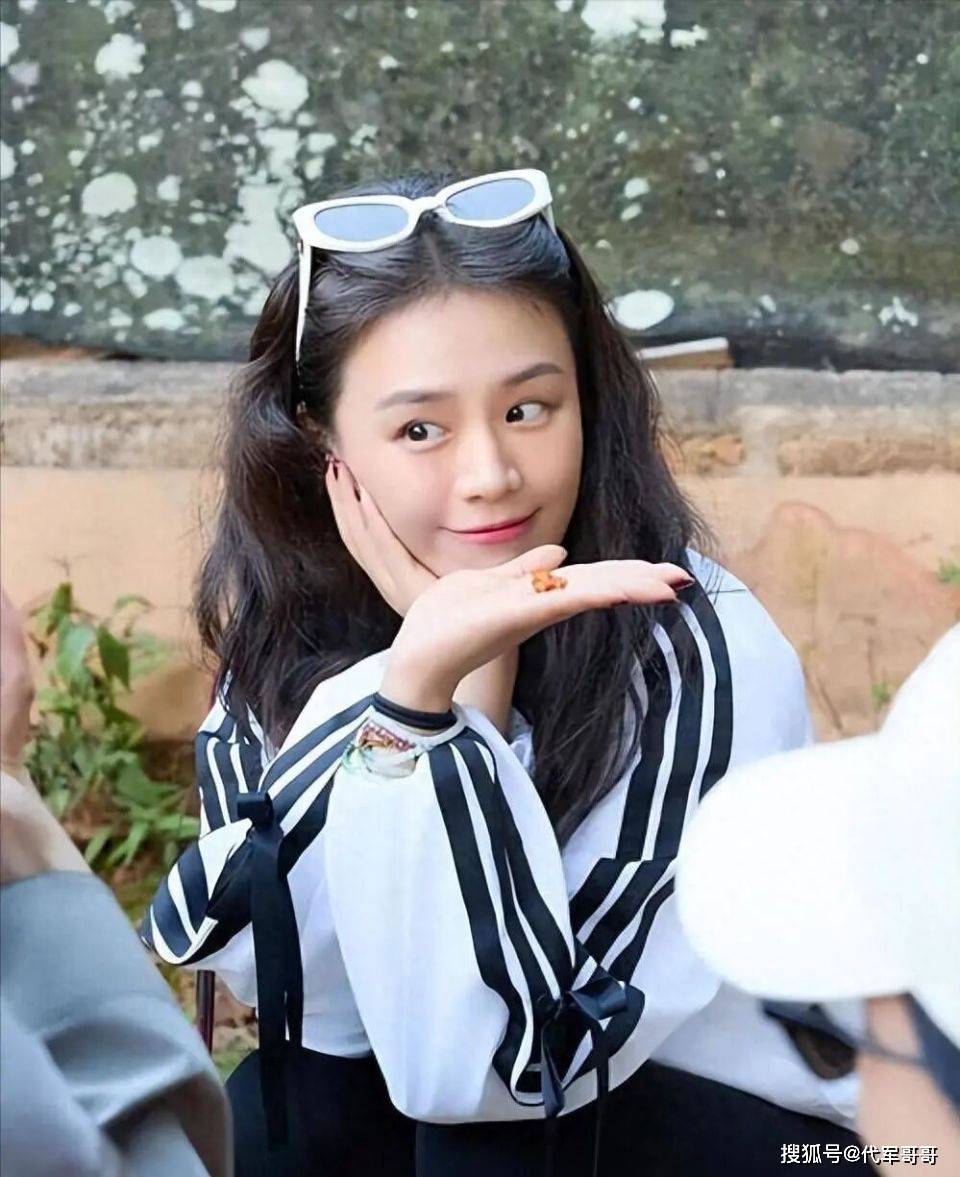 马思纯与张曼乐分手传闻再起，减重50斤状态回春，网友：分得精彩 (图1)