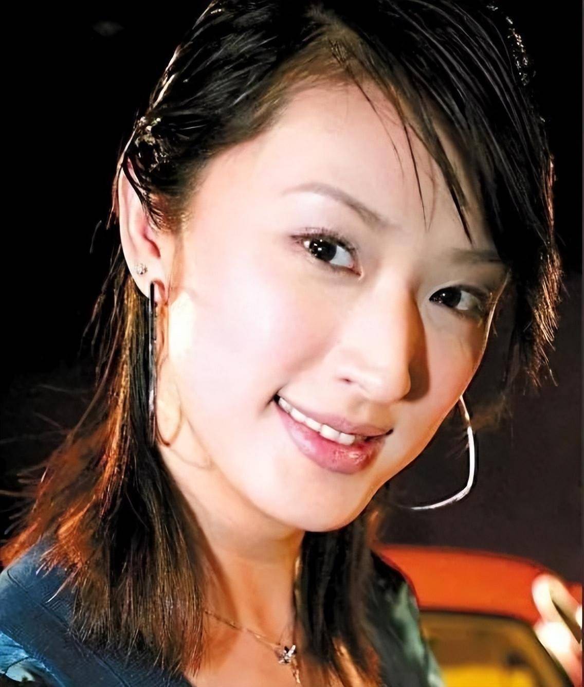 从那以后,王志文对这段感情更加珍惜,他开始全心全意地投入到和陈坚红