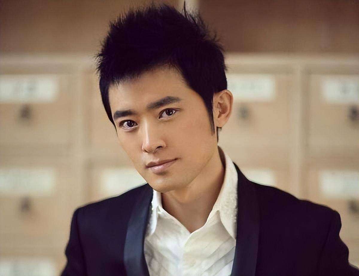 任泉究竟多有钱?连王思聪都管他叫哥,黄渤章子怡趋之若鹜