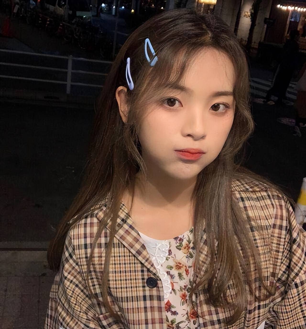 杨超越和艾米的圆脸赢麻了同一造型吴谨言的脸太瘦了