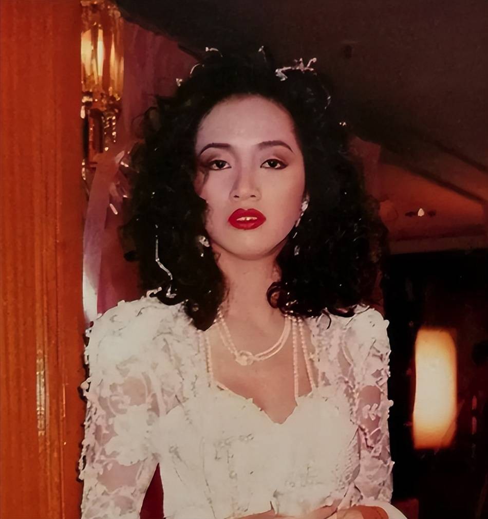 著名女歌手梅艳芳,弥留之际多次吩咐保镖:我死都不会见两个人!